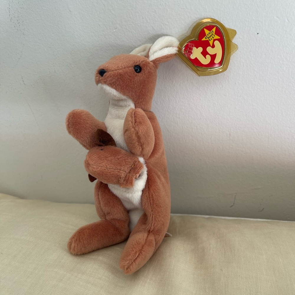 TY Beanie Baby Pouch Kangaroo 1996 | Rare MINT Vintage Plush w/ Tag Protector